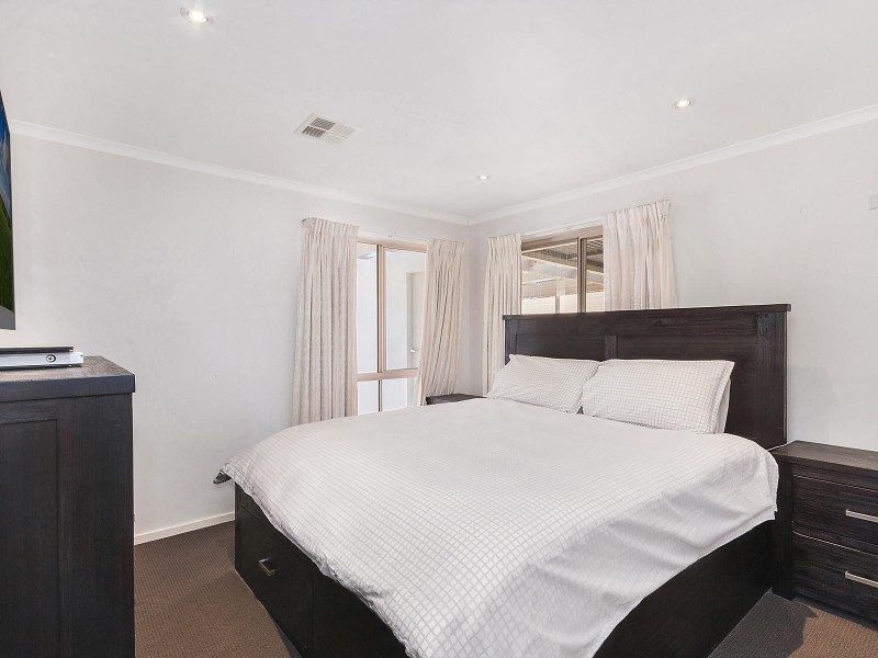 14 Stace Place, Gordon ACT 2906