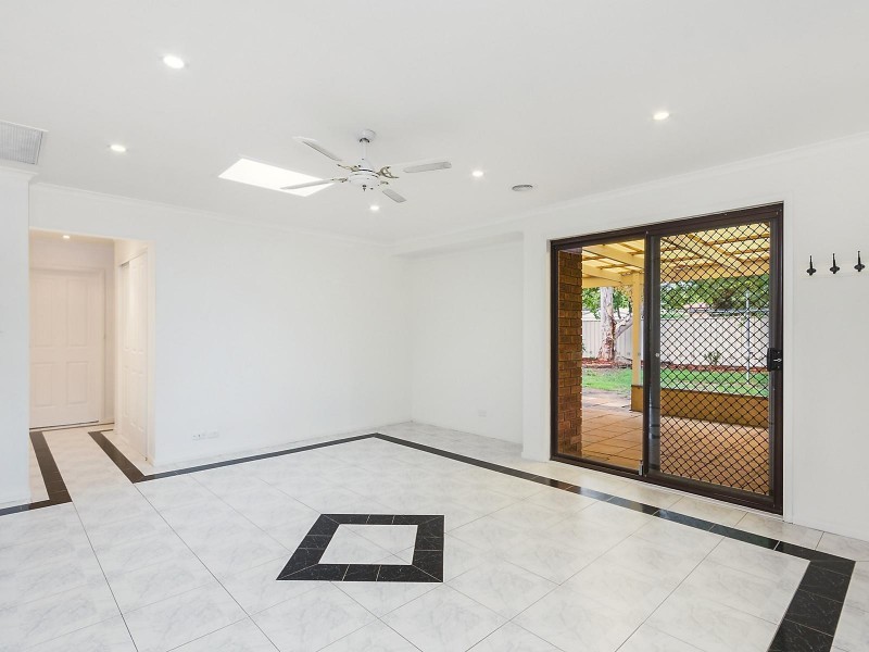2 Hyatt Place, Calwell ACT 2905