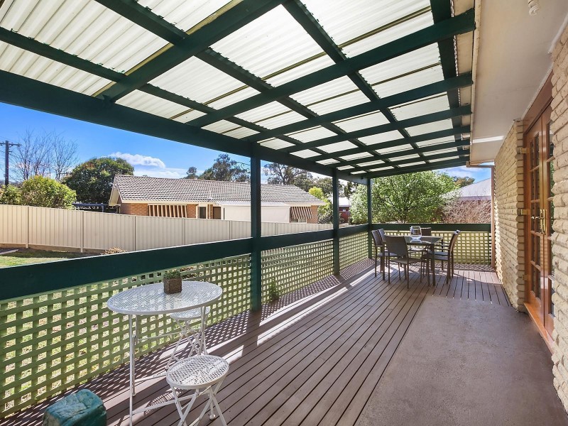 18 Castleton Crescent, Gowrie ACT 2904