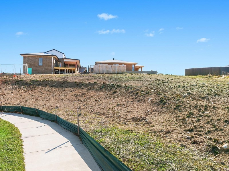 4 Tuam Place, Googong NSW 2620