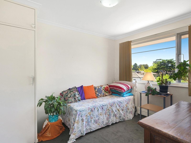 6/4 Nuyts Street, Red Hill ACT 2603