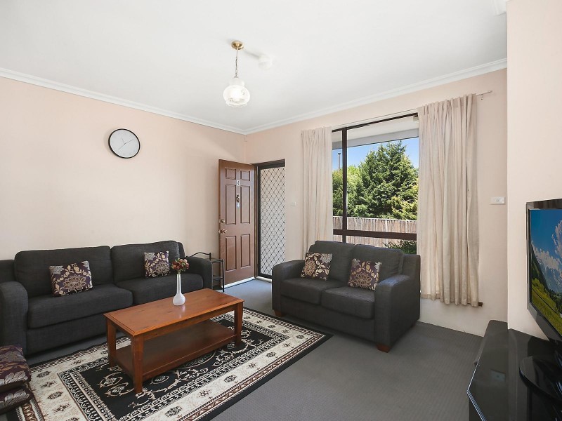 4/27 Mowatt Street, Queanbeyan NSW 2620