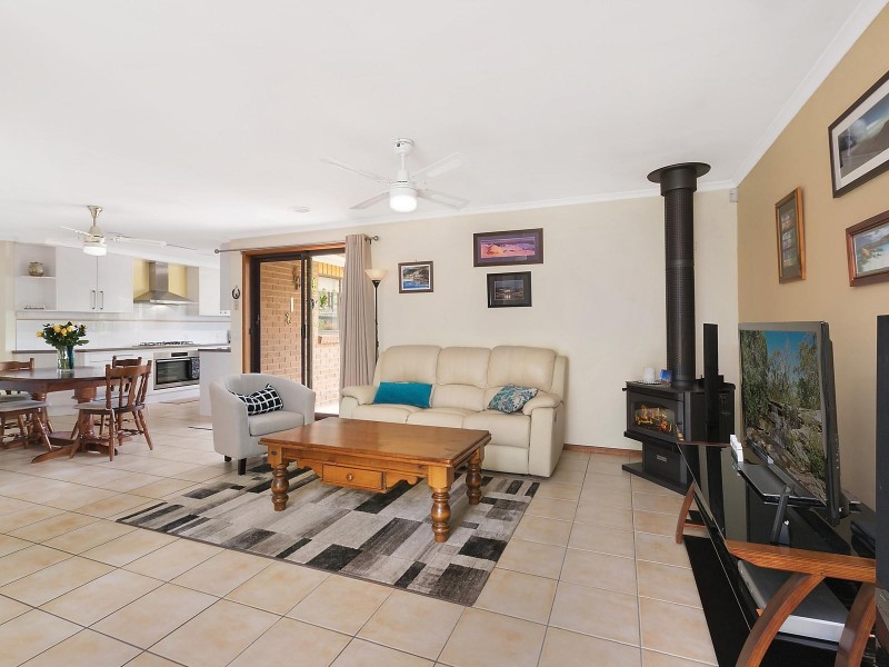 10 Australie Close, Gilmore ACT 2905