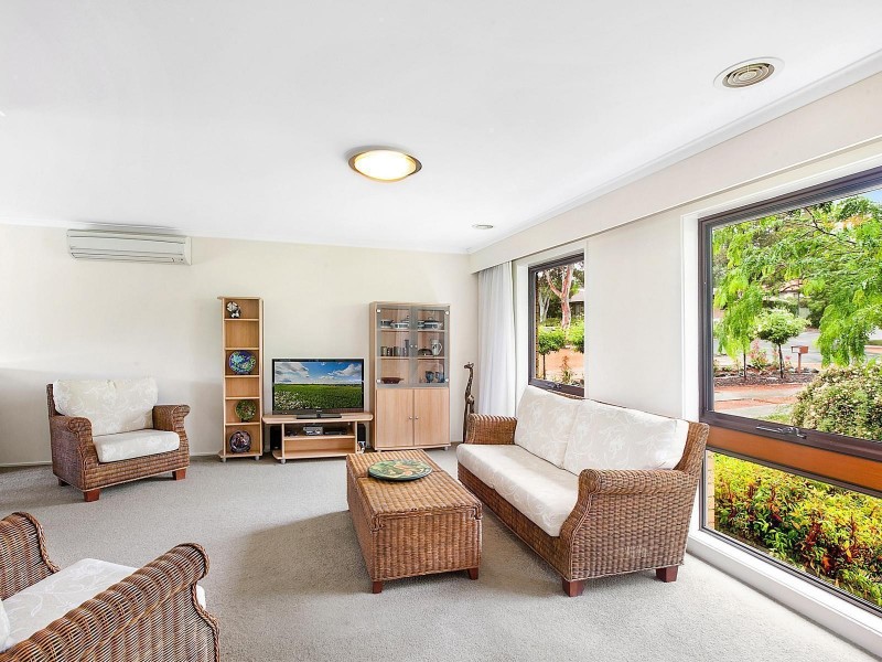 33 Harricks Crescent, Monash ACT 2904