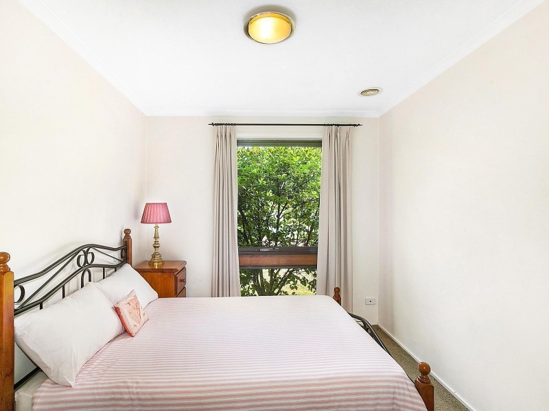 33 Harricks Crescent, Monash ACT 2904