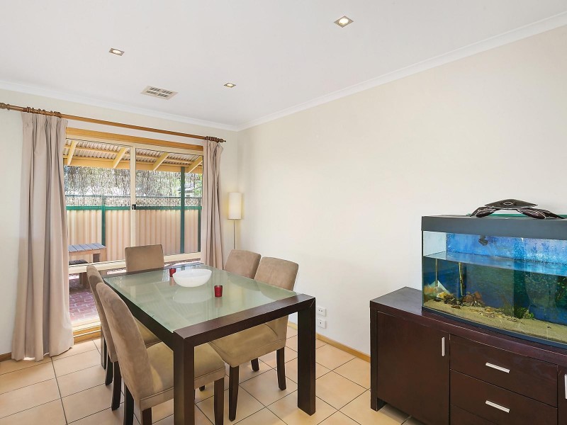 2 Nugent Close, Jerrabomberra NSW 2619