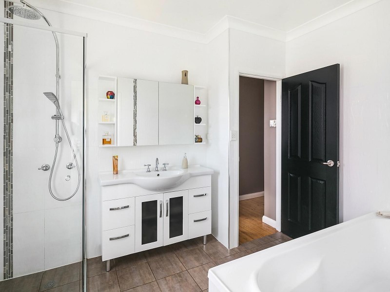 4 Hillbar Rise, Queanbeyan NSW 2620