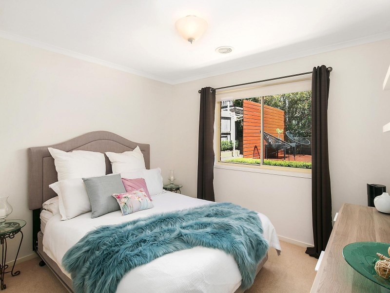 26 Pannamena Crescent, Jerrabomberra NSW 2619