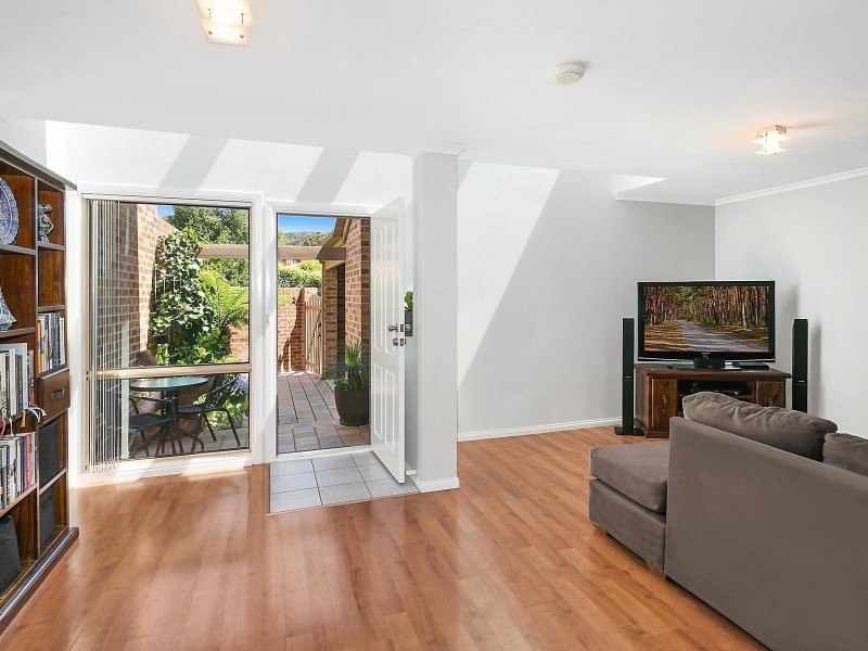 2/122 Tharwa Road, Karabar NSW 2620