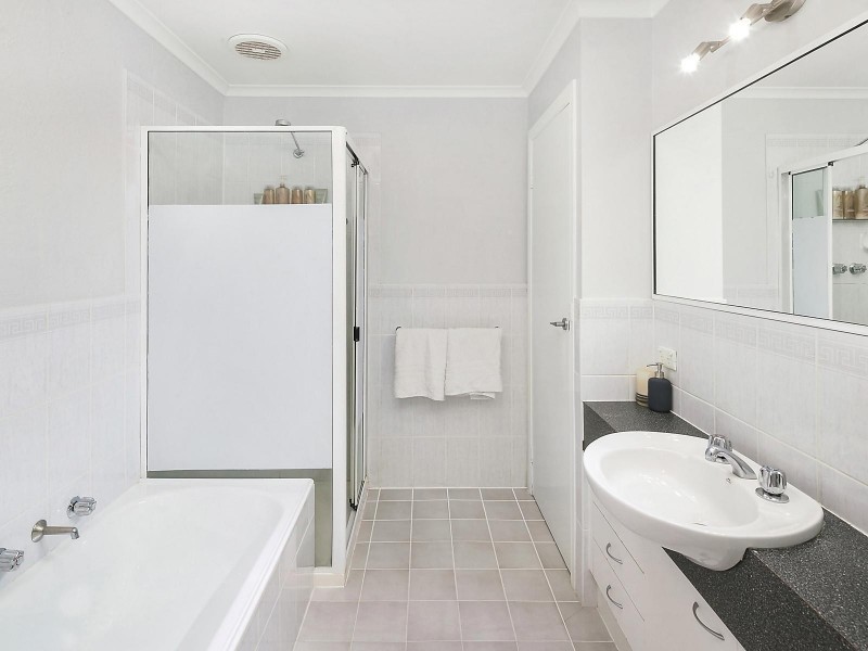 2/122 Tharwa Road, Karabar NSW 2620