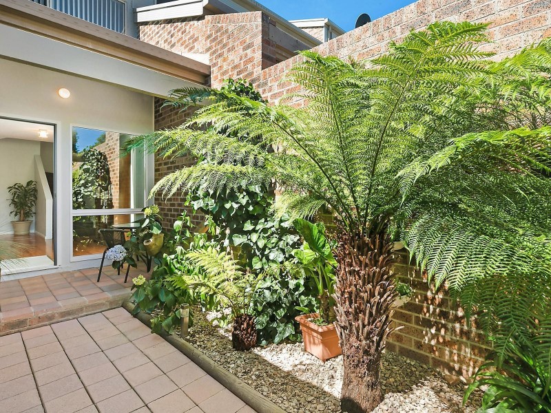 2/122 Tharwa Road, Karabar NSW 2620