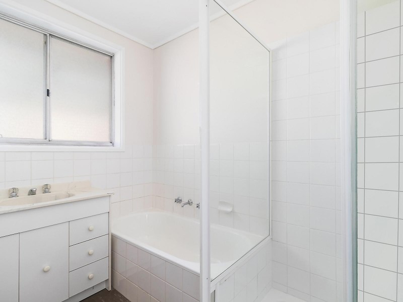 17 Longmore Crescent, Wanniassa ACT 2903