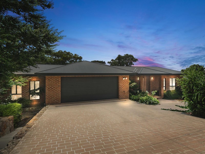 43 Carolyn Jackson Drive, Jerrabomberra NSW 2619