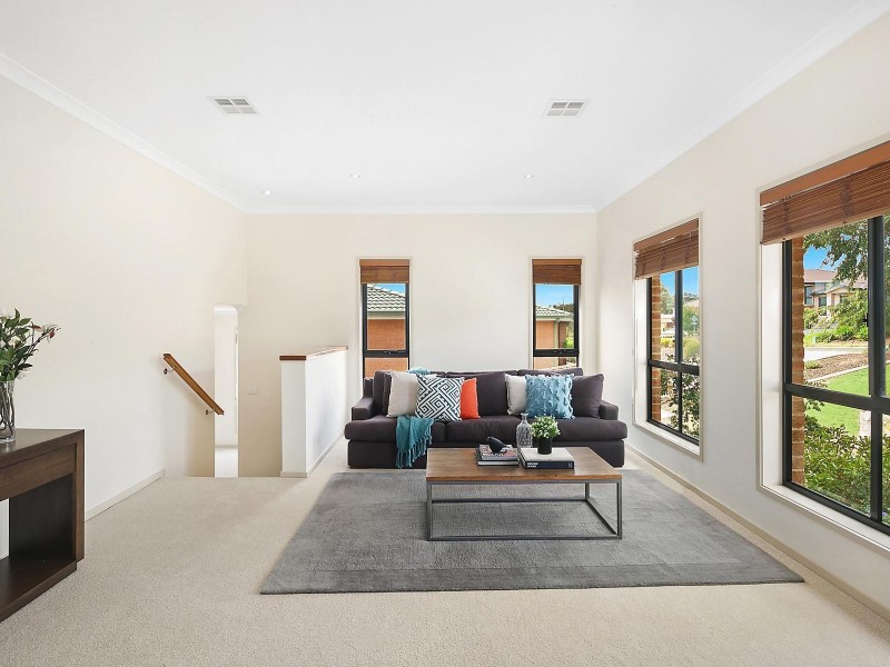 43 Carolyn Jackson Drive, Jerrabomberra NSW 2619