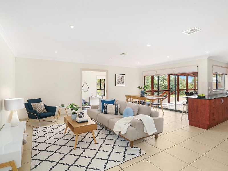 43 Carolyn Jackson Drive, Jerrabomberra NSW 2619