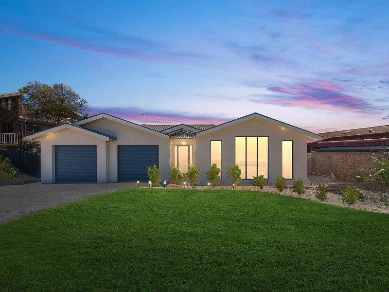 44 Carter Crescent, Calwell ACT 2905