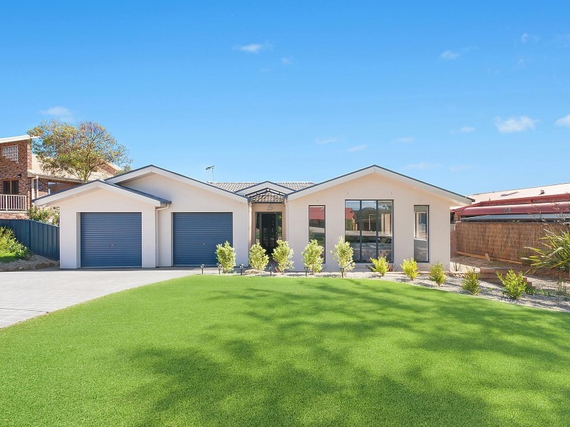 44 Carter Crescent, Calwell ACT 2905