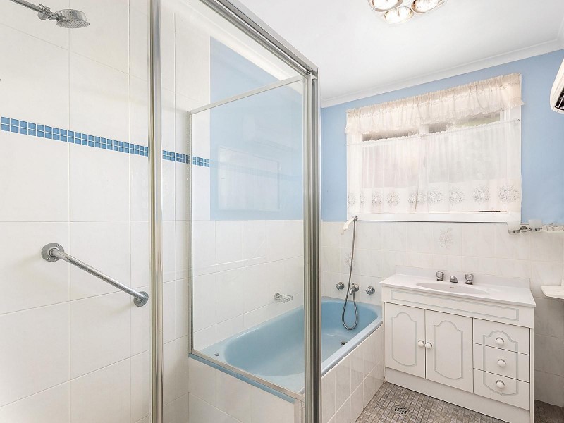 64 Calder Crescent, Holder ACT 2611