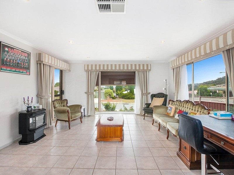 77 Templestowe Avenue, Conder ACT 2906