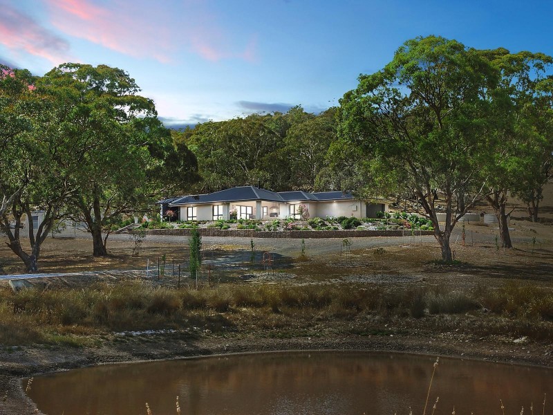 213 Binowee Drive, Googong NSW 2620