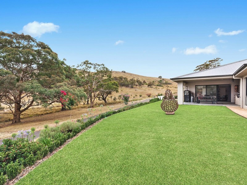 213 Binowee Drive, Googong NSW 2620