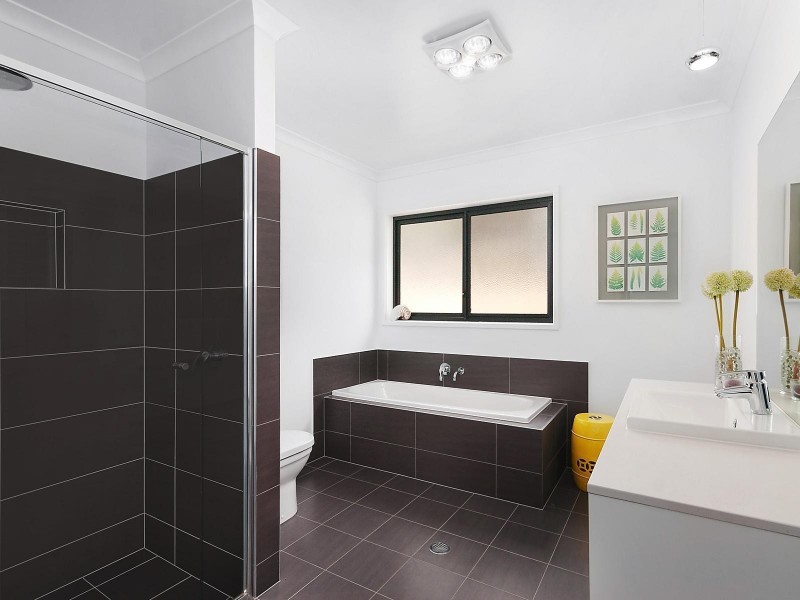 213 Binowee Drive, Googong NSW 2620