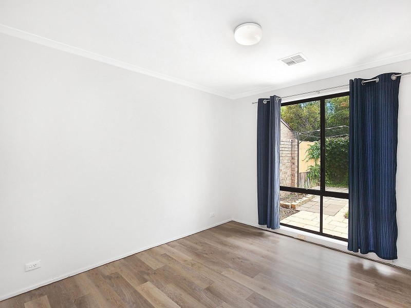 24/10 Ashby Circuit, Kambah ACT 2902