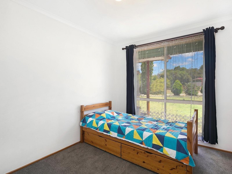 8 Curnow Place, Chisholm ACT 2905