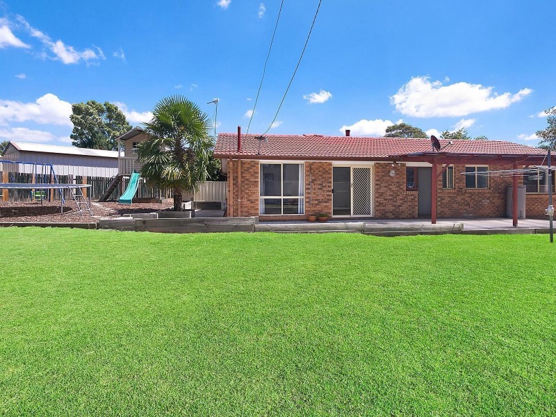 8 Curnow Place, Chisholm ACT 2905