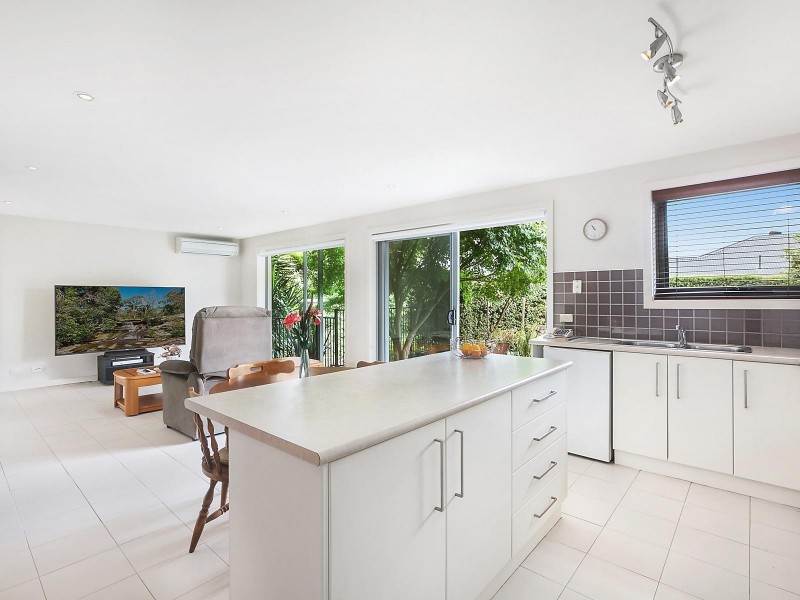 106 Waterfall Drive, Jerrabomberra NSW 2619