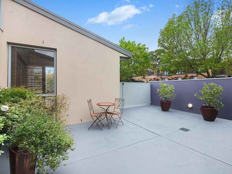 106 Waterfall Drive, Jerrabomberra NSW 2619