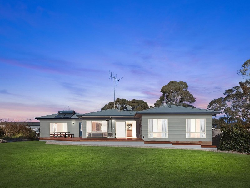 35 Sheehan Road, Hoskinstown NSW 2621
