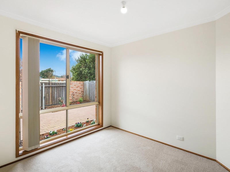 4/10 Zeitz Court, Banks ACT 2906