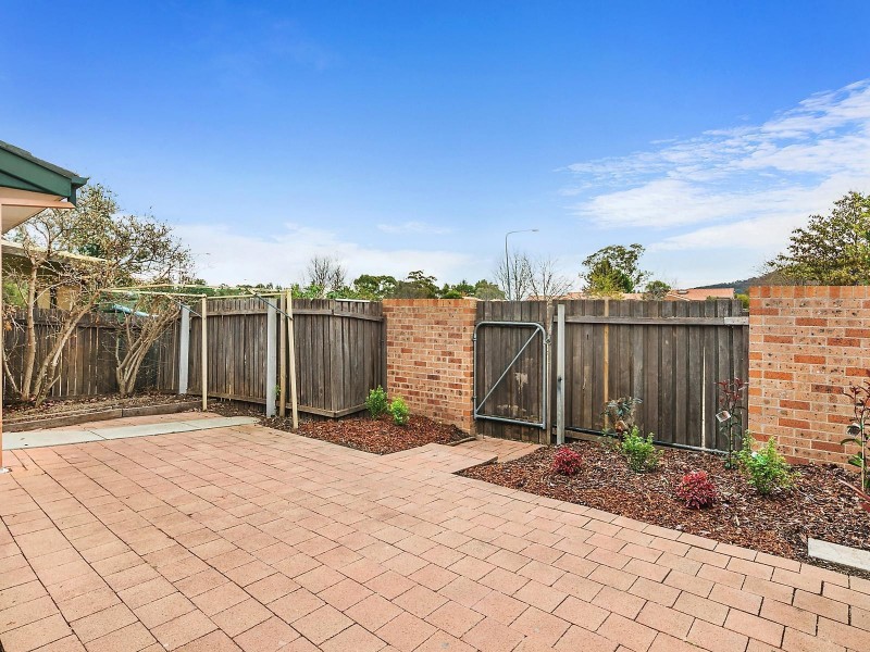4/10 Zeitz Court, Banks ACT 2906