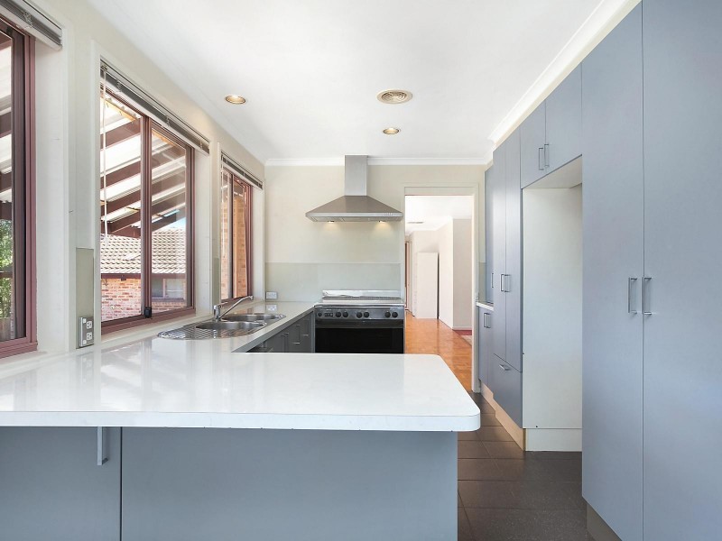 32 Emery Crescent, Queanbeyan NSW 2620