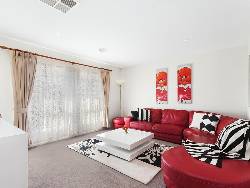 29 Hutchison Circuit, Crestwood NSW 2620