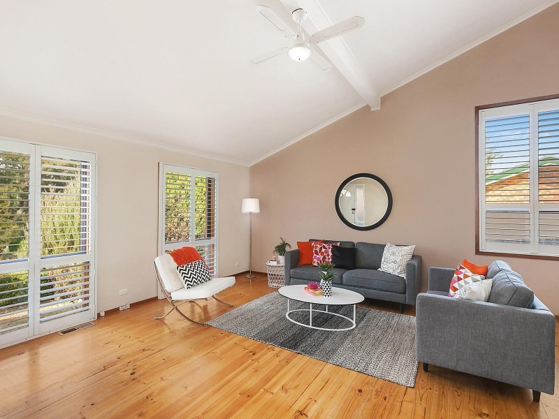 7 Max Henry Crescent, Macarthur ACT 2904