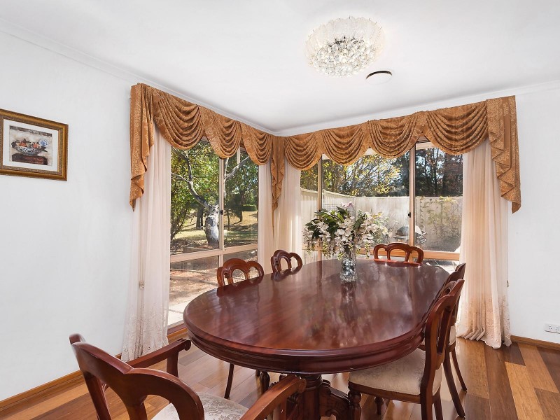 8 Cropper Place, Gordon ACT 2906