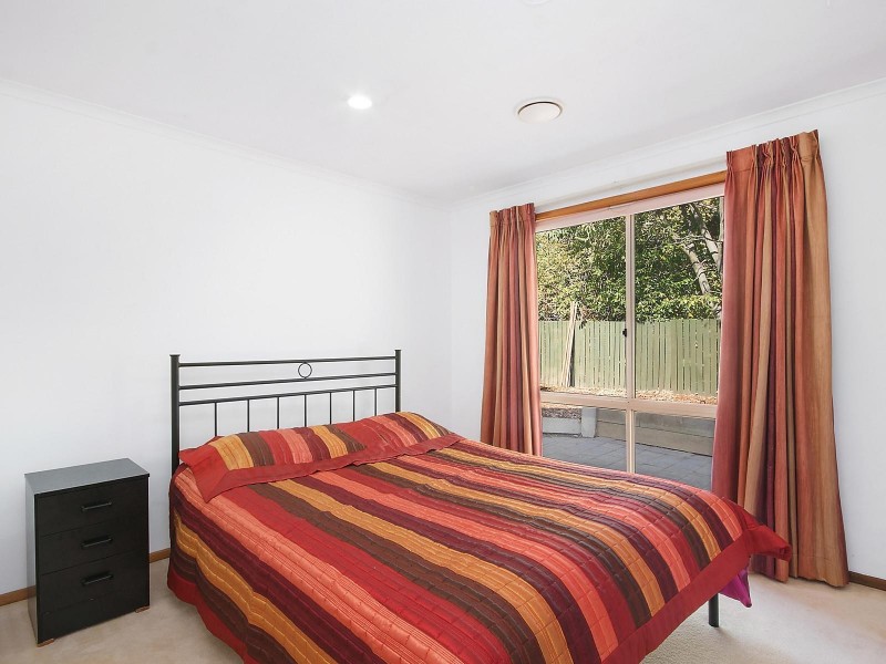 8 Cropper Place, Gordon ACT 2906