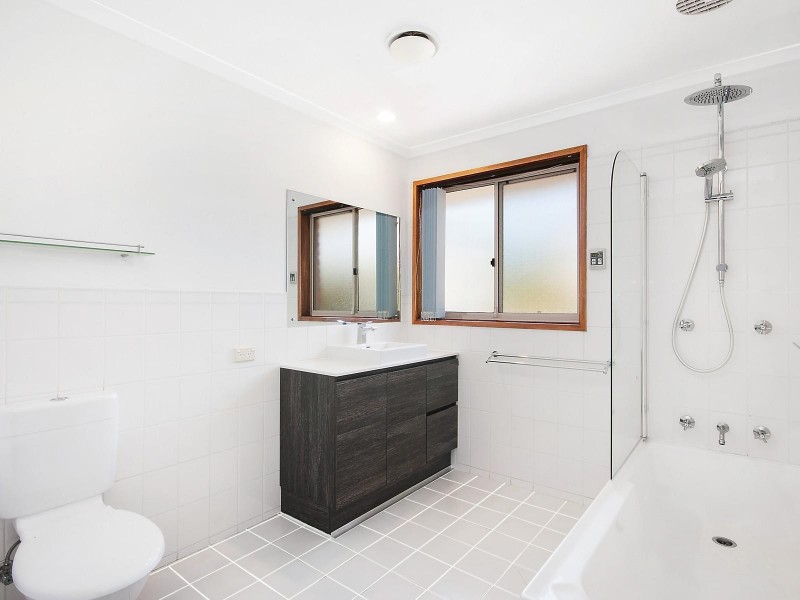 8 Cropper Place, Gordon ACT 2906