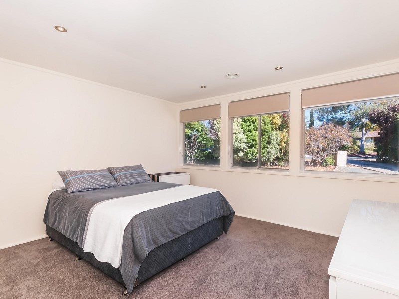 18 Findlay Street, Higgins ACT 2615