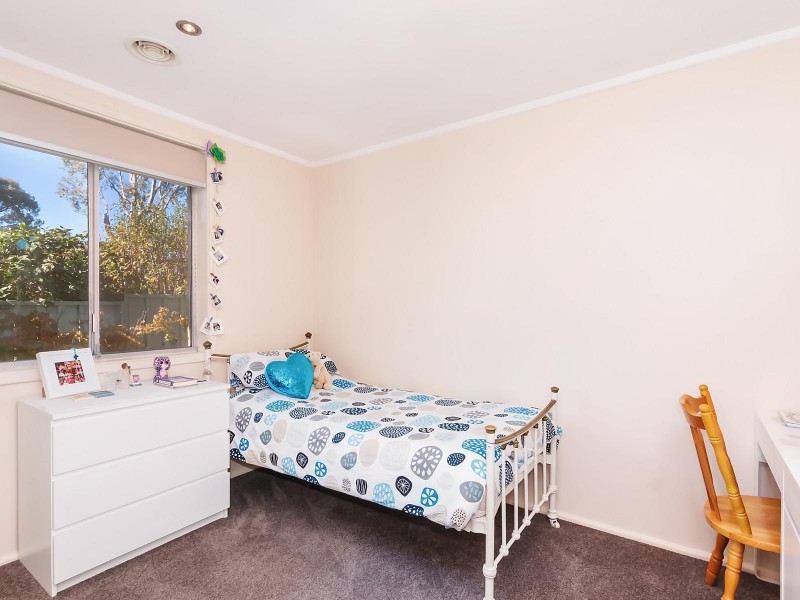 18 Findlay Street, Higgins ACT 2615