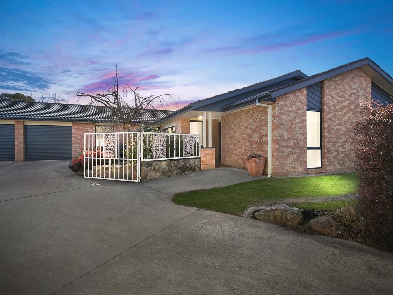 9 Hain Place, Gilmore ACT 2905