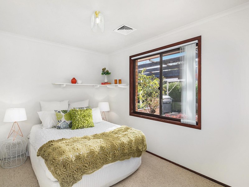 9 Hain Place, Gilmore ACT 2905