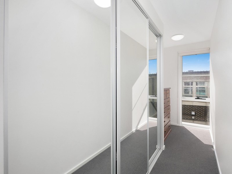 34/1 Limburg Way, Greenway ACT 2900