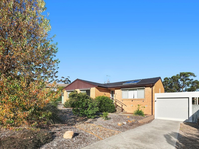 10 Tanner Place, Kambah ACT 2902