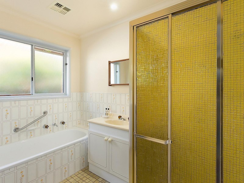 8 Verney Place, Gowrie ACT 2904
