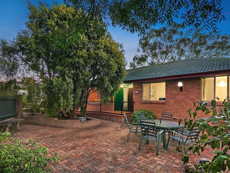 58 Calder Crescent, Holder ACT 2611