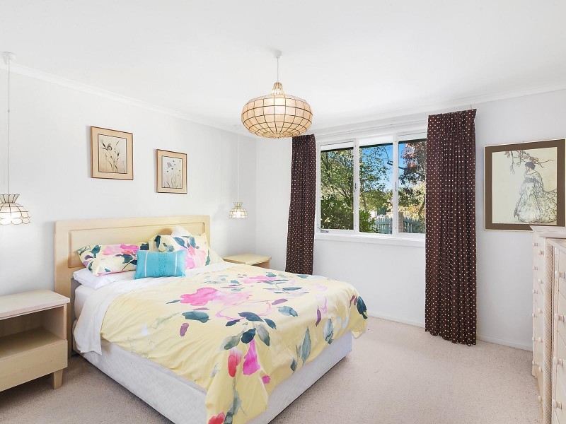 58 Calder Crescent, Holder ACT 2611