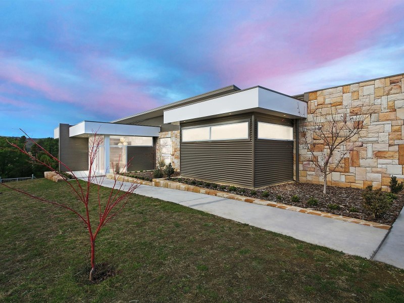 86 Wyoming Road, Bywong NSW 2621